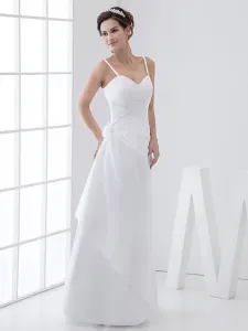 Blanco vestido de novia con tirantas finas y aplicación hasta el suelo
